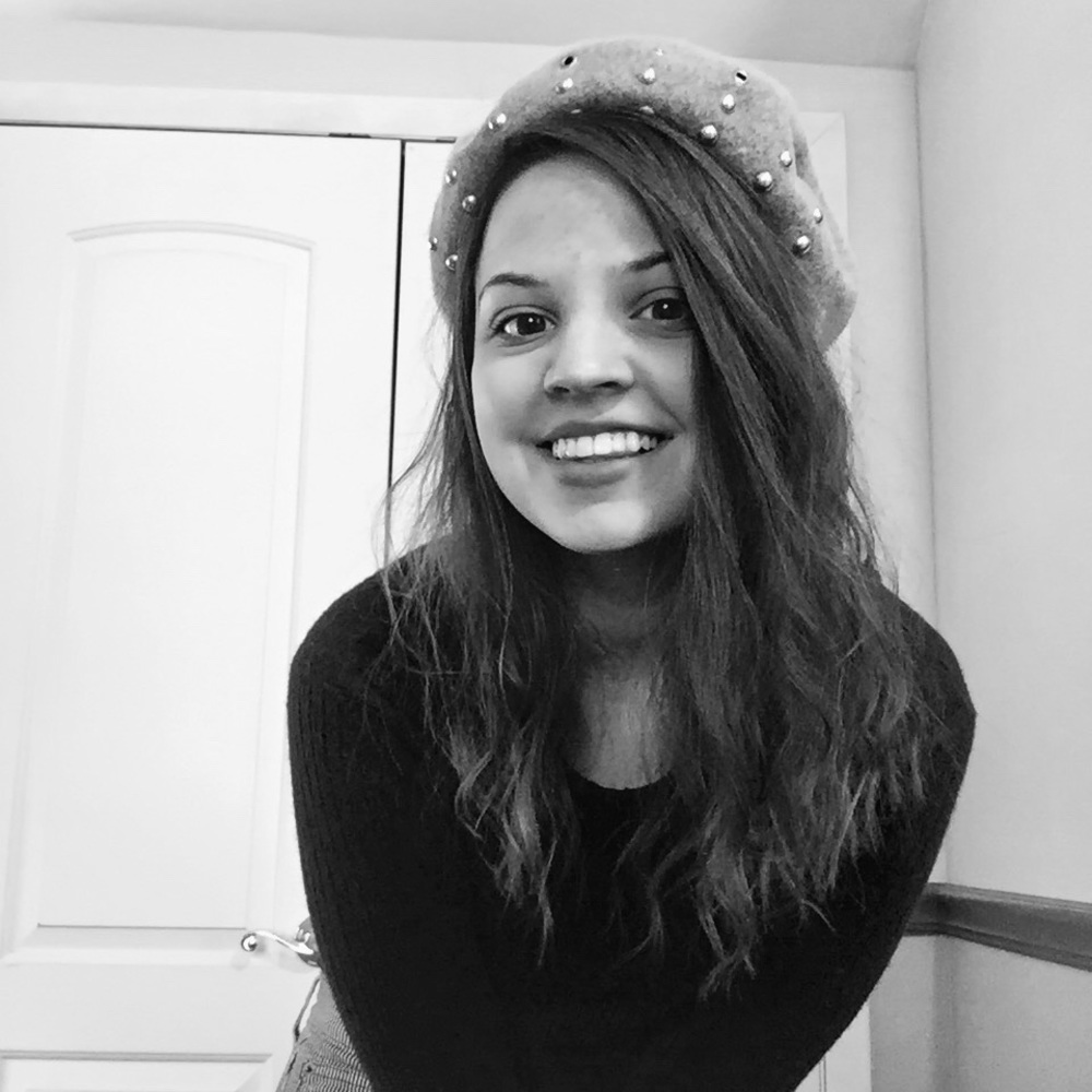 Grey Beret with Silver Details~